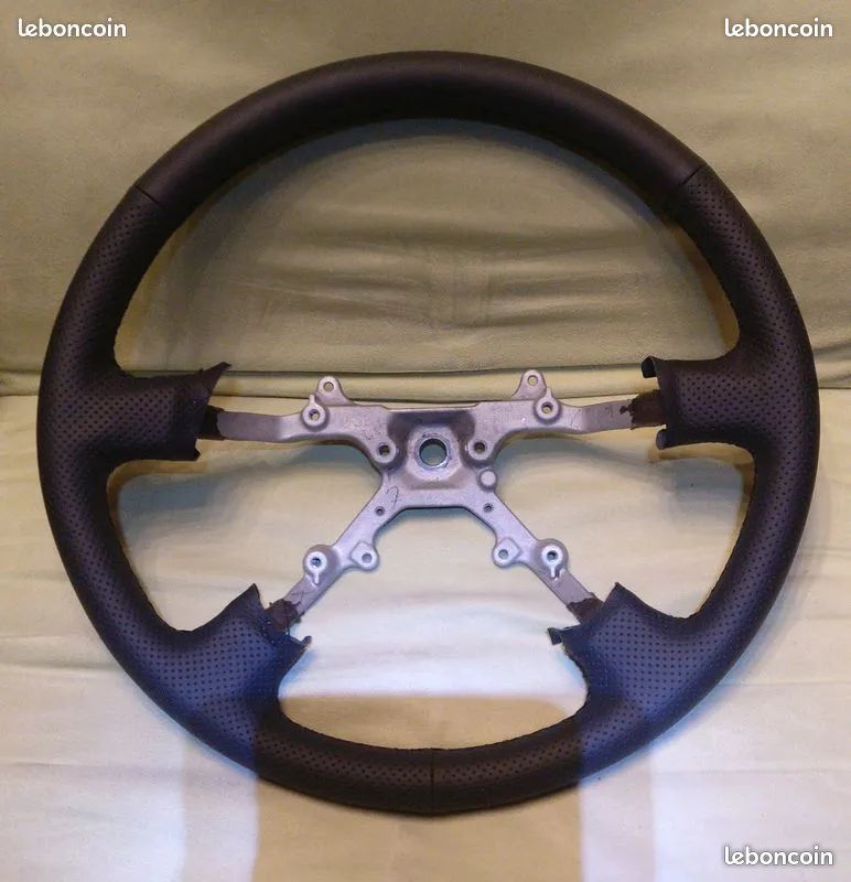 Couvre-volant En Cuir Perforé Beige Pour Toyota Land Cruiser 100 (1998-2007) - Neuf