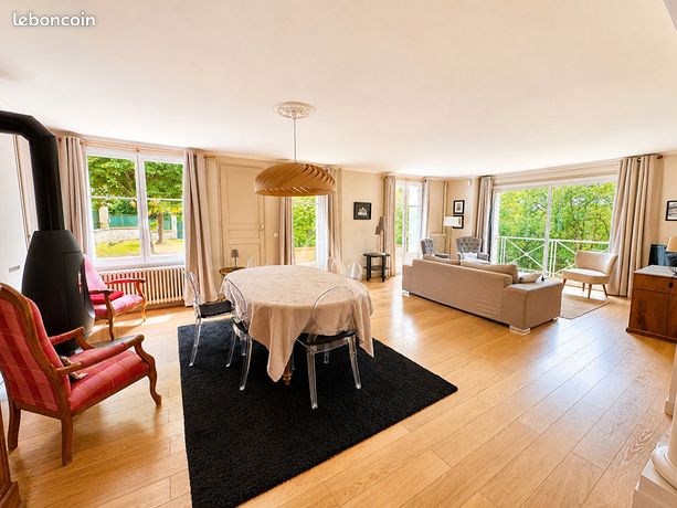 Propriété 8 pièces 163 m²