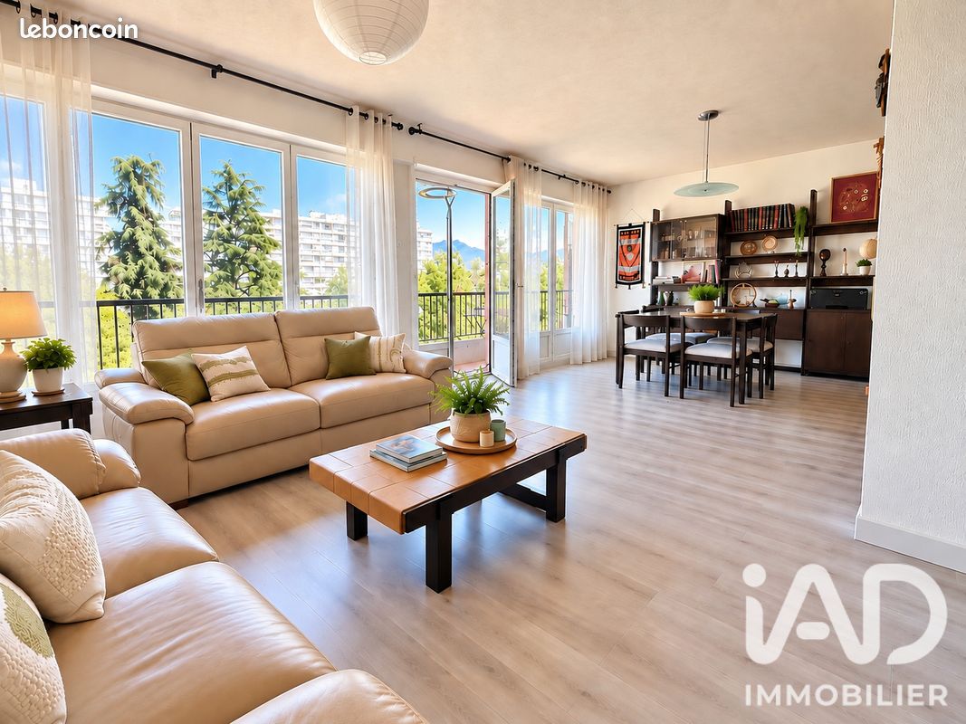 Appartement 3 pièces 89 m² · à Échirolles · 89 m² · 160 000 €