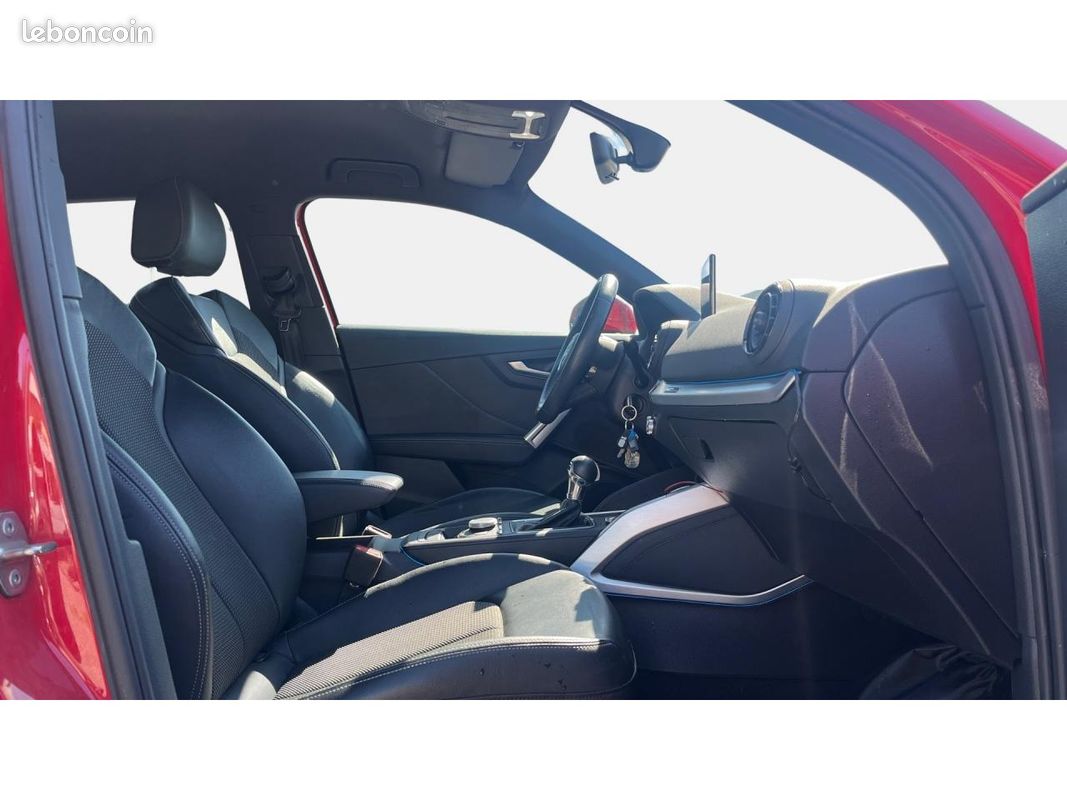 AUDI Q2 1.4 TFSI ESSENCE 150 BVA S Line - CAMERA DE RECUL / SIEGES CHAUFFANTS / BLUETOOTH (image 12)