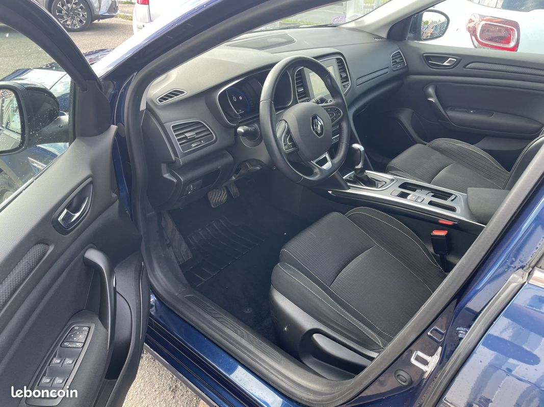 Renault Megane 1.2 TCe 130ch energy Limited EDC (image 4)