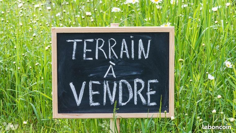 Terrain 724 m² Melesse