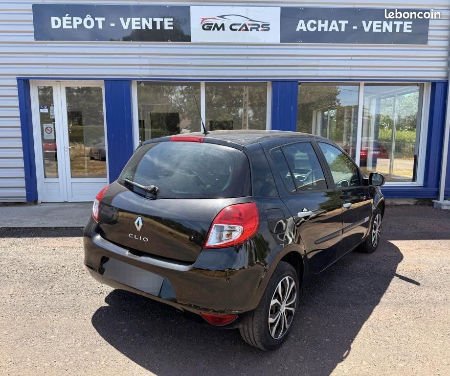 RENAULT CLIO 1.2i 16V - 75 III BERLINE Authentique PHASE 2 (image 5)