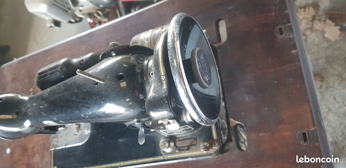 Ancienne machine à coudre (image 4)