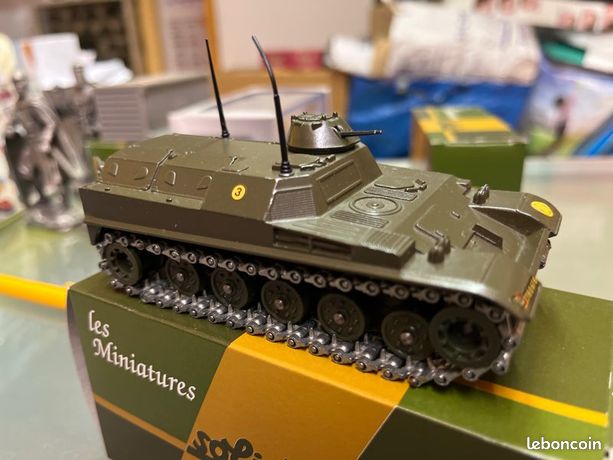 Le poseur de pont AMX 13 miniature de Dinky Toys France au 1/55e