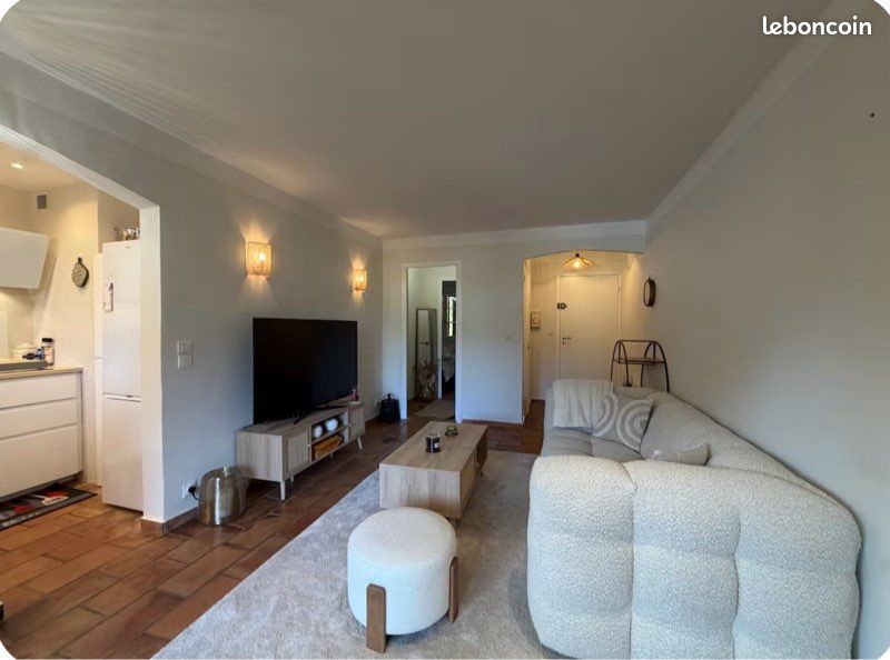 Appartement 3 pièces 46 m² · à Roquebrune-sur-Argens · 46 m² · 1 050 €/mois