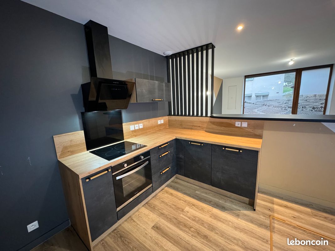 Appartement 4 pièces 110 m² · à Cerdon · 110 m² · 840 €