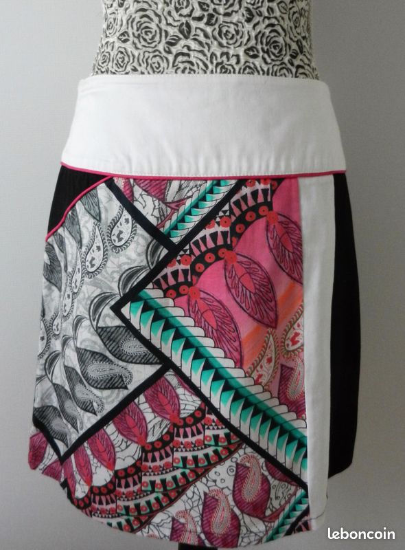 Jupe Trompette Femme Bonmarché - Noire, Motif Géométrique, Taille 18 (excellent état)