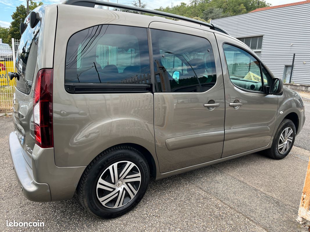 Berlingo 1.6 hdi boite auto 100cv 126.800kms gps clim poss garantie 12 / 26 / 36 mois (image 3)