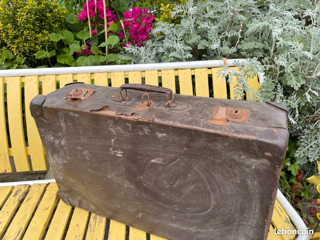 Petite valise ancienne en carton | Puces Privées