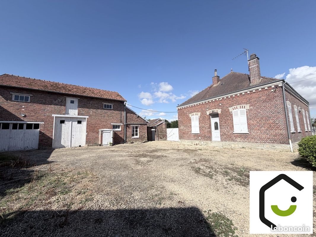 Maison 4 pièces 127 m² · à Rollot · 127 m² · 850 €