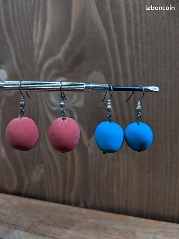 Lot de 2 paires de boucles d'oreilles de chez Tierra neuves (image 2)
