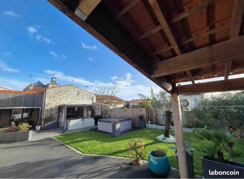 Maison 6 pièces 150 m² · à La Séguinière · 150 m² · 320 000 €