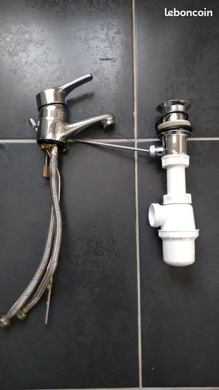 Lavabo céramique blanc + robinetterie (image 2)