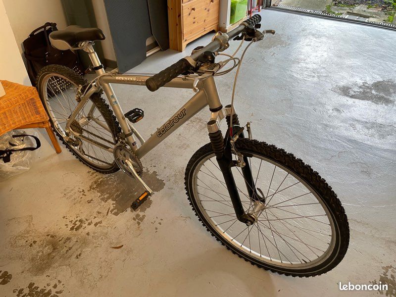 Vélo VTT Renault sport modèle Éclaireur (image 1)