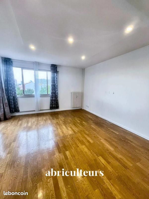 Appartement 3 pièces 78 m² · à Villeurbanne · 78 m² · 1 250 €/mois