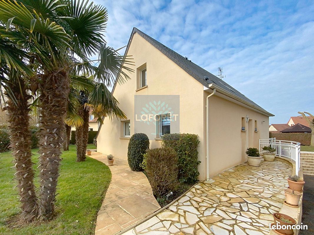 Maison 6 pièces 147 m² · à Cairon · 147 m² · 598 500 €