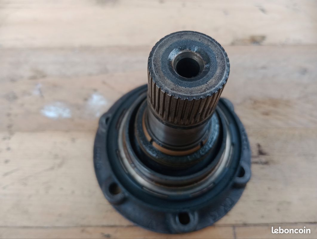 Pièce boite vitesse VW 2.0 TDi GNE-GRF bridé cardan - Équipement auto