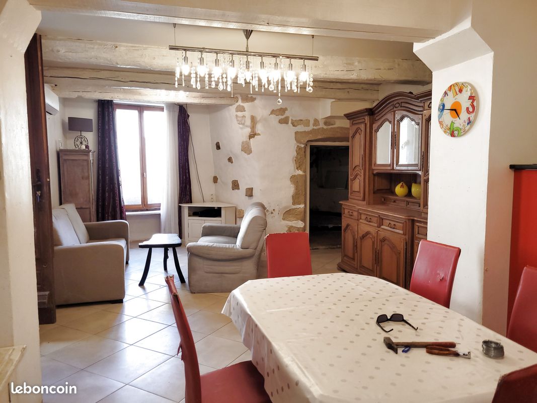 Maison 6 pièces 100 m² · à Fleury · 100 m² · 117 000 €
