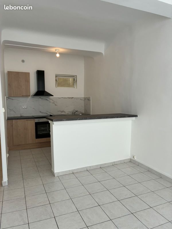 Appartement 2 pièces 47 m² · à La Ciotat · 47 m² · 750 €