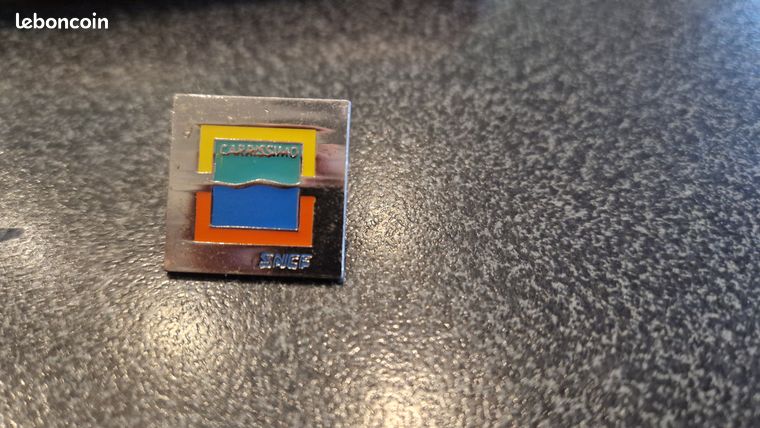 PIN'S VINTAGE COLLECTOR épinglette pub BEAUCAIRE lot A022 EUR 2,80