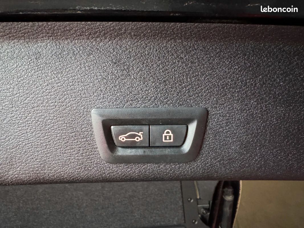 BMW X4 F26 xDrive30d 258ch xLine A (image 27)