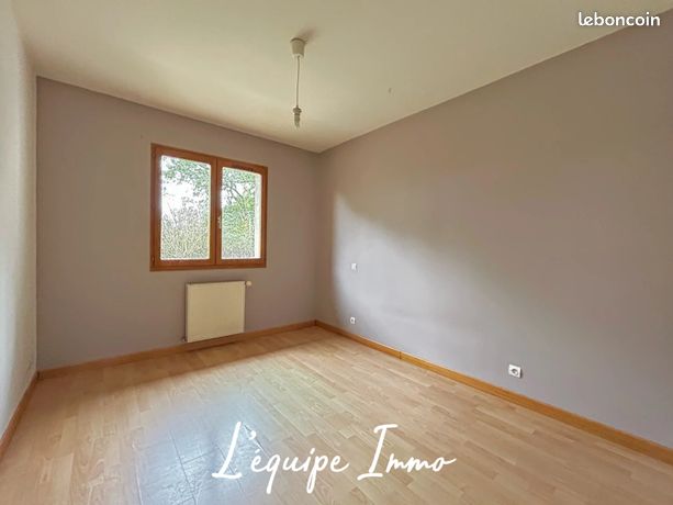 https://img.leboncoin.fr/api/v1/lbcpb1/images/7a/83/db/7a83db6120eb1a51f7beb7d2e85a2110f7533d83.jpg?rule=ad-image