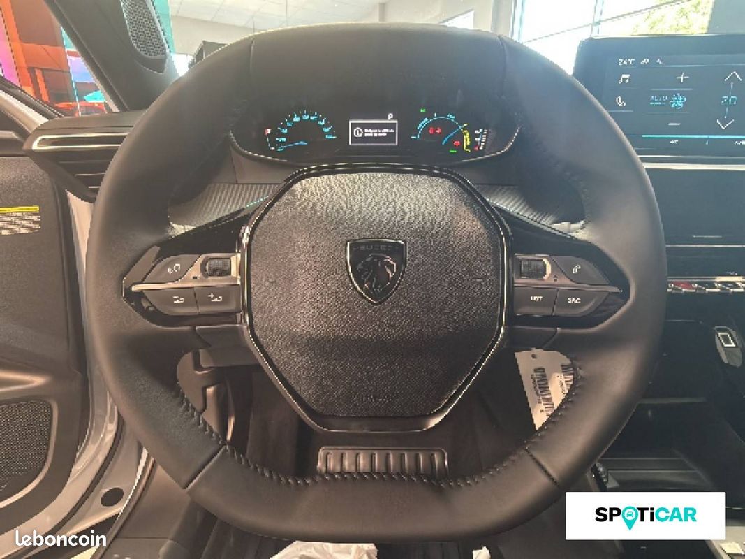 PEUGEOT 2008 Electrique 54 kWh 156 ch Style (image 14)