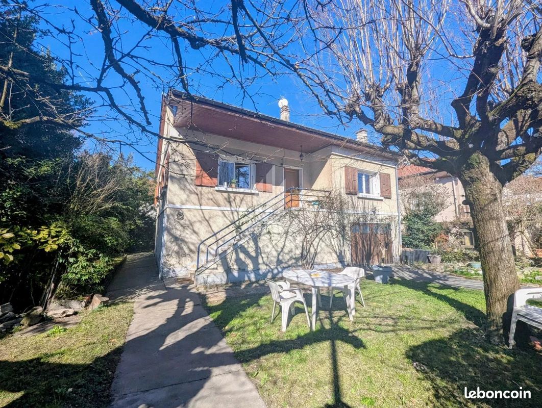Maison 4 pièces 150 m² · à Saint-Martin-d'Hères · 150 m² · 309 000 €