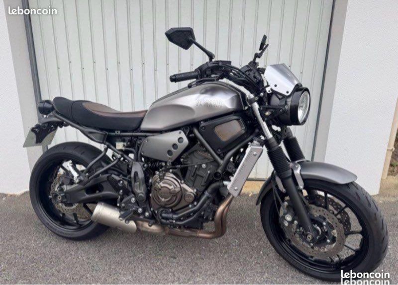 Type 700 Yamaha XSR 700 - Motos
