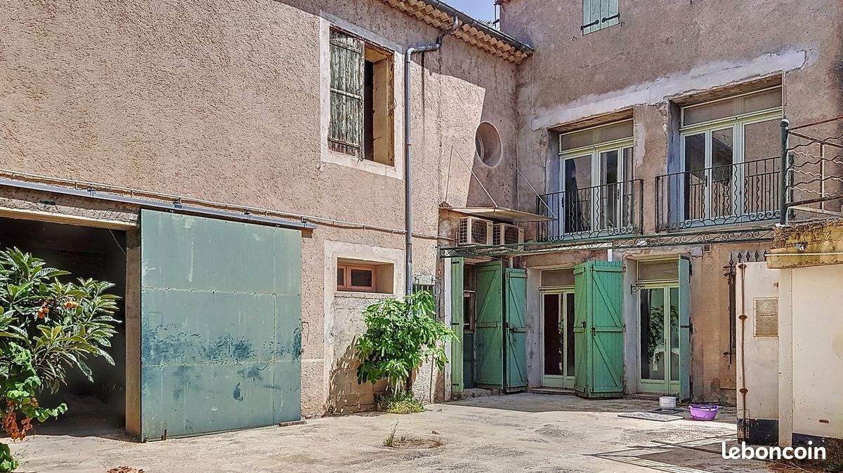 Maison 9 pièces 306 m² · à Bessan · 306 m² · 365 000 €
