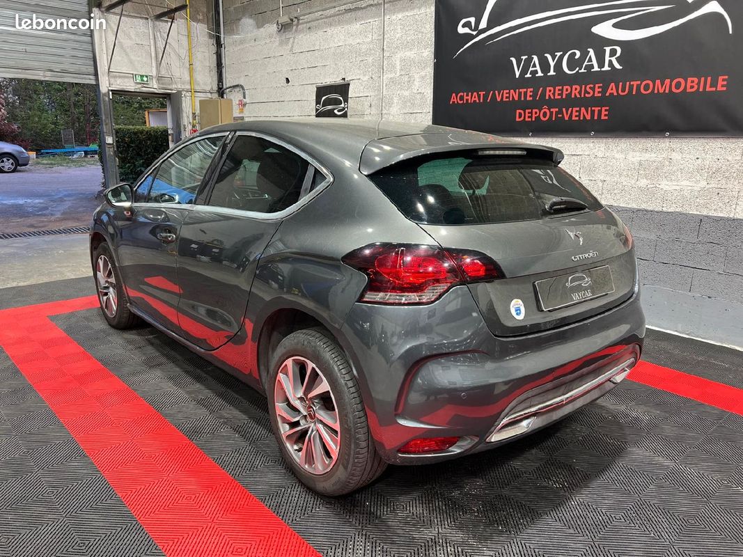 CITROEN DS4 1.6 E-HDI 110 EXECUTIVE, Garantie, 2012 (image 5)