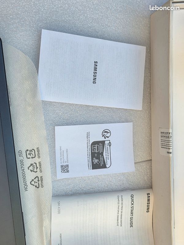 Tablette galaxie A8 (image 2)