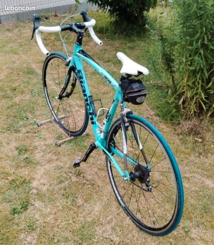 Bianchi via nirone carbone Vélos
