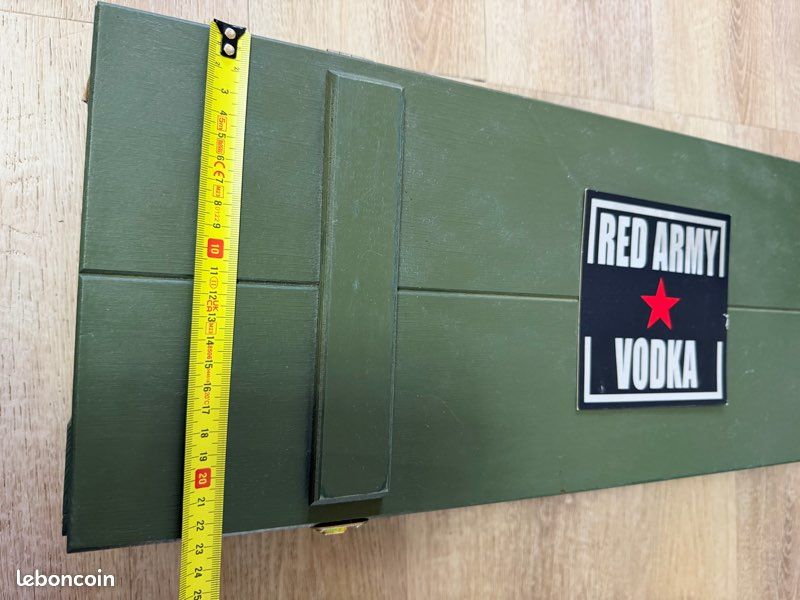 Rare coffret Red Army Vodka AK47 – caisse bois + 6 verres (image 11)