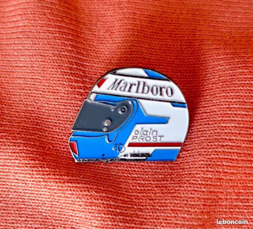Pins Casques Pilotes F1. Alain Prost, Jean Alesi , Gerhard BERGER. Pins Formule 1. Pins F1, voiture (image 2)