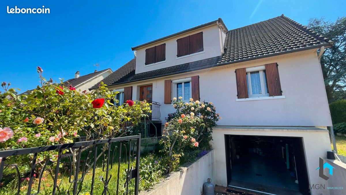 Maison 6 pièces 133 m² · à Illiers-Combray · 133 m² · 170 000 €