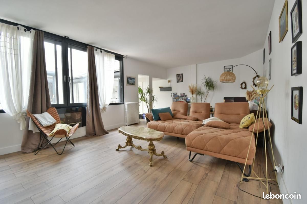 Appartement 4 pièces 148 m² · à Cholet · 148 m² · 1 100 €/mois