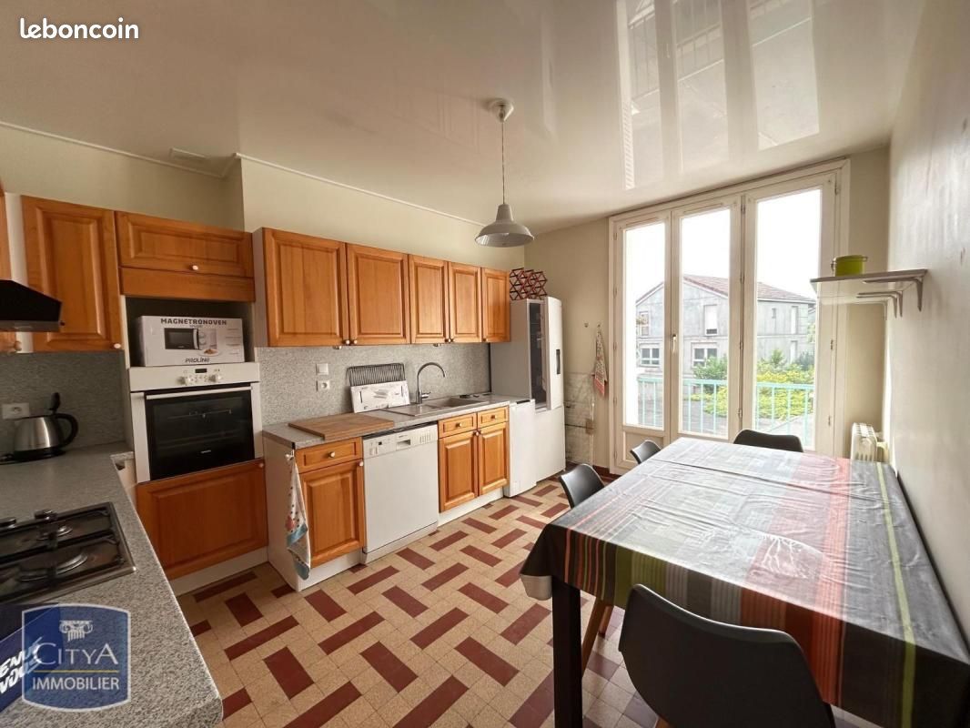 Appartement 5 pièces 107 m² · à Grenoble · 107 m² · 1 143 €/mois