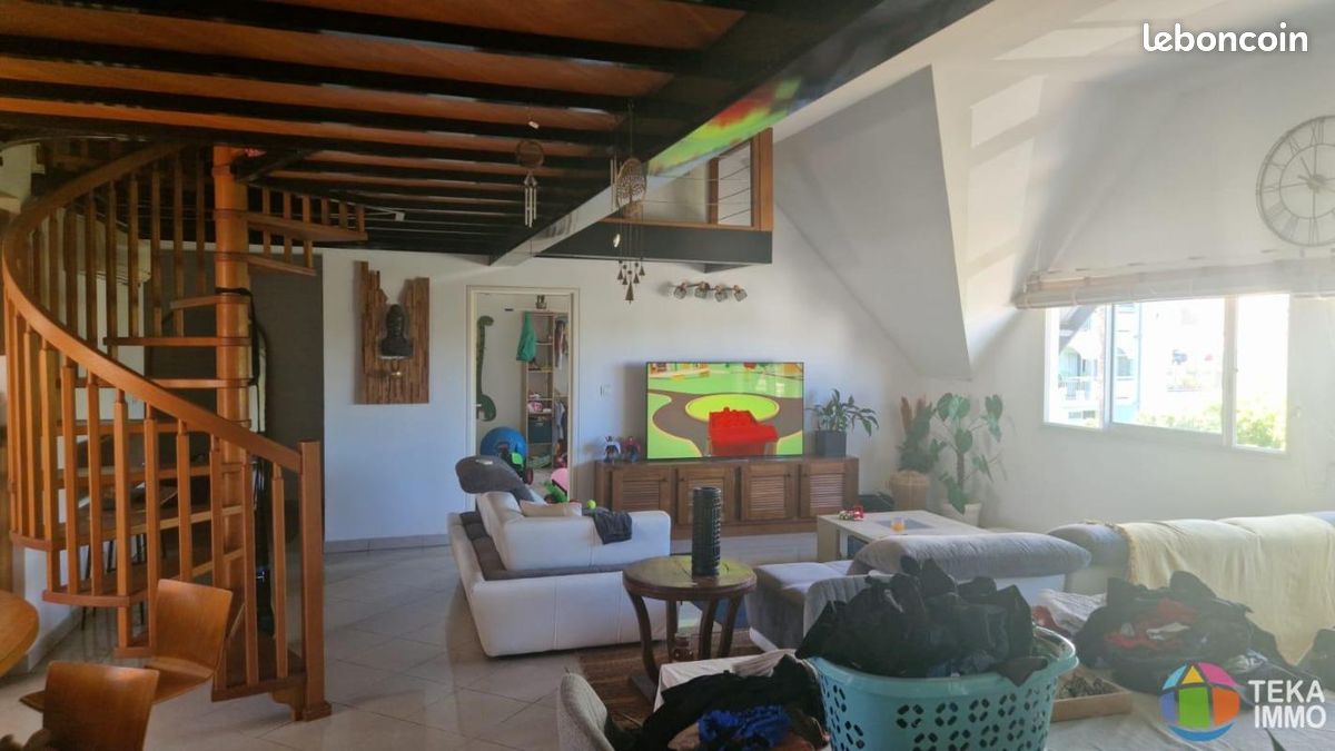 Appartement 4 pièces 160 m² · à Saint-Denis · 160 m² · 585 000 €