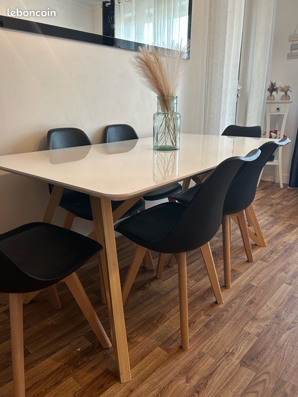 Table et meuble télé (image 3)