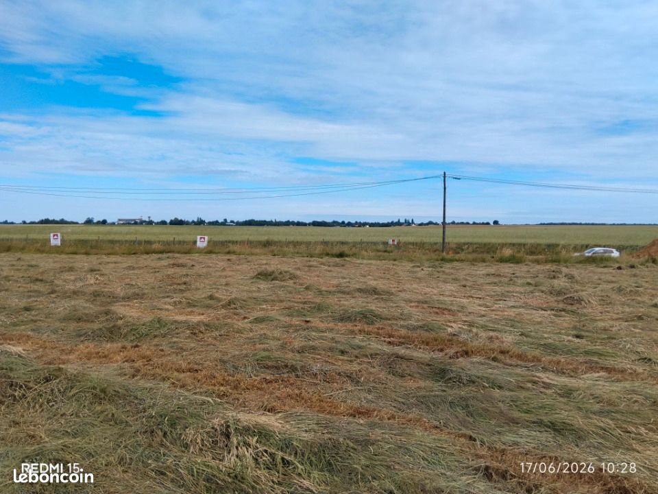 Terrain 1110 m² · à Crestot · 41 000 €