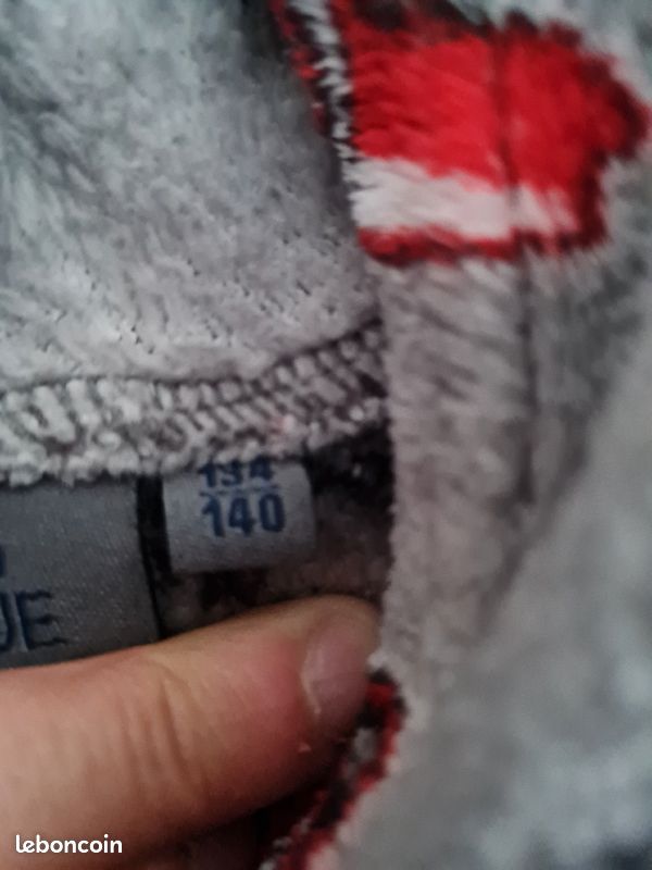 Combinaison pyjama garçon taille 10 ans (image 2)