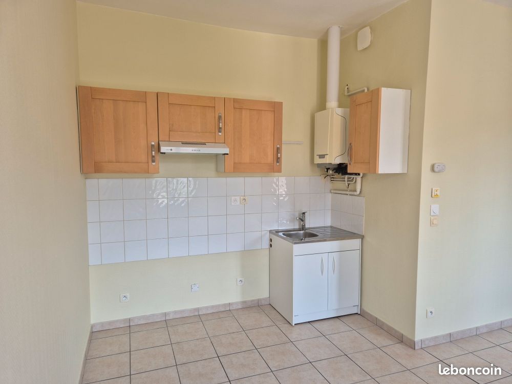 Appartement 2 pièces 34 m² · à Vénissieux · 34 m² · 638 €