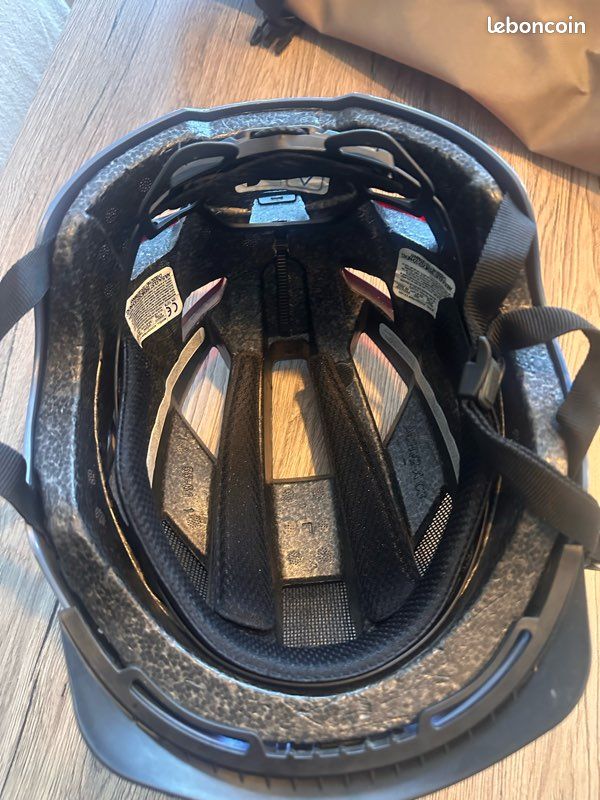 Casque vélo ABUS Hyban 2.0 LED – Bleu (image 5)