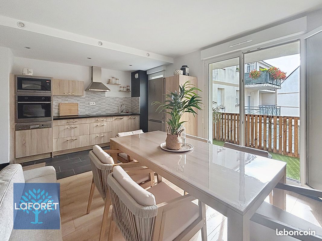 Appartement 3 pièces 63 m² · à Fougères · 63 m² · 180 000 €