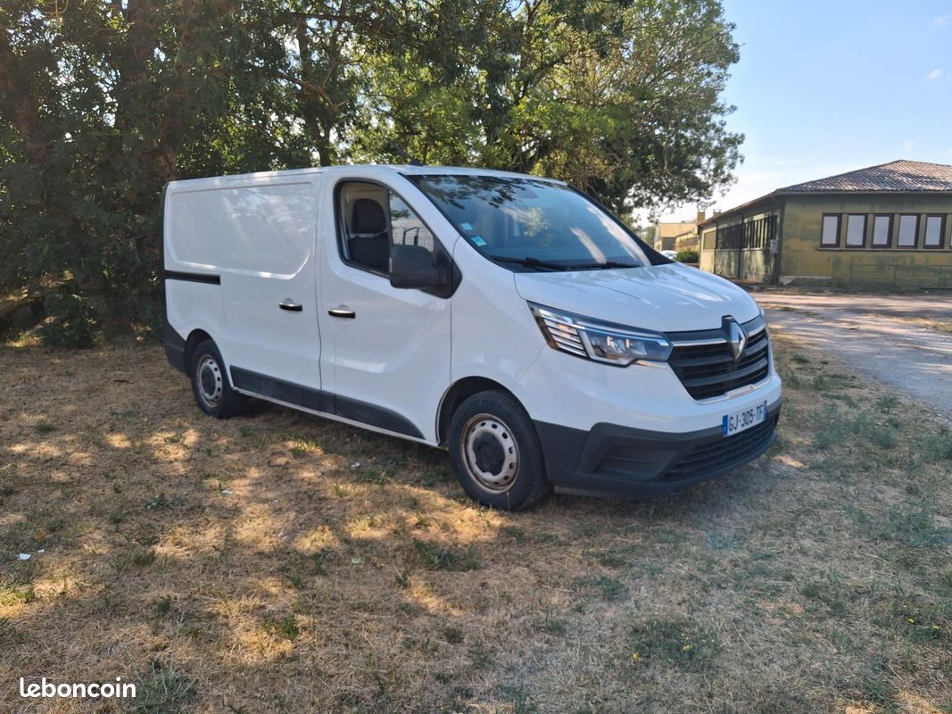 Renault Trafic III 2.0 DCI 110 (image 1)