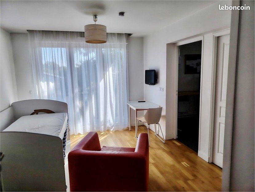 Appartement 1 pièce 28 m² · à Saint-Maur-des-Fossés · 28 m² · 850 €/mois