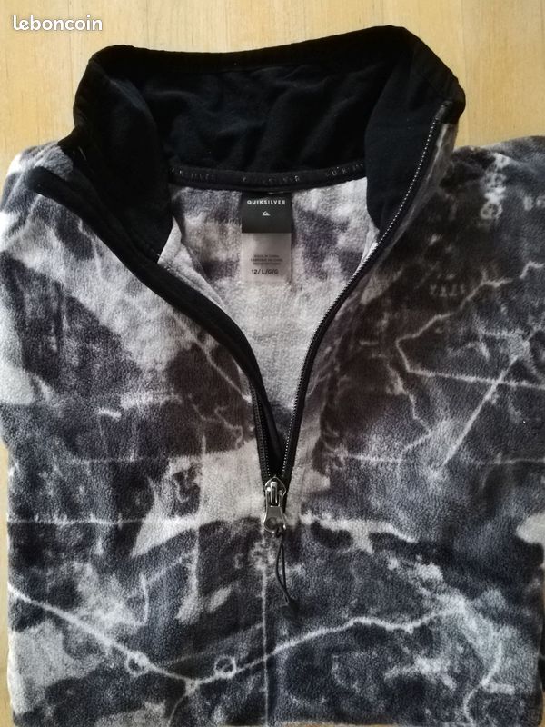 Polaire demi-zip Marque Quiksilver Taille 12 ans Vêtements