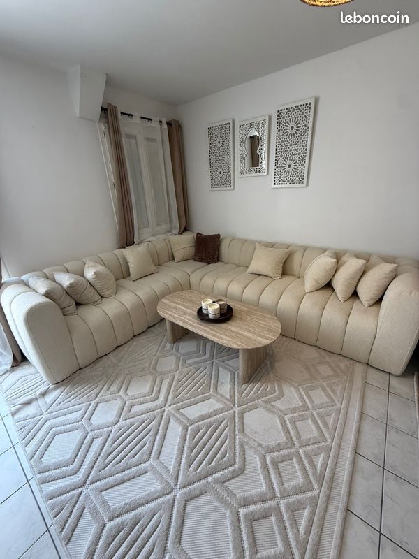 Appartement 3 pièces 89 m² · à Pont-Saint-Esprit · 89 m² · 680 €/mois